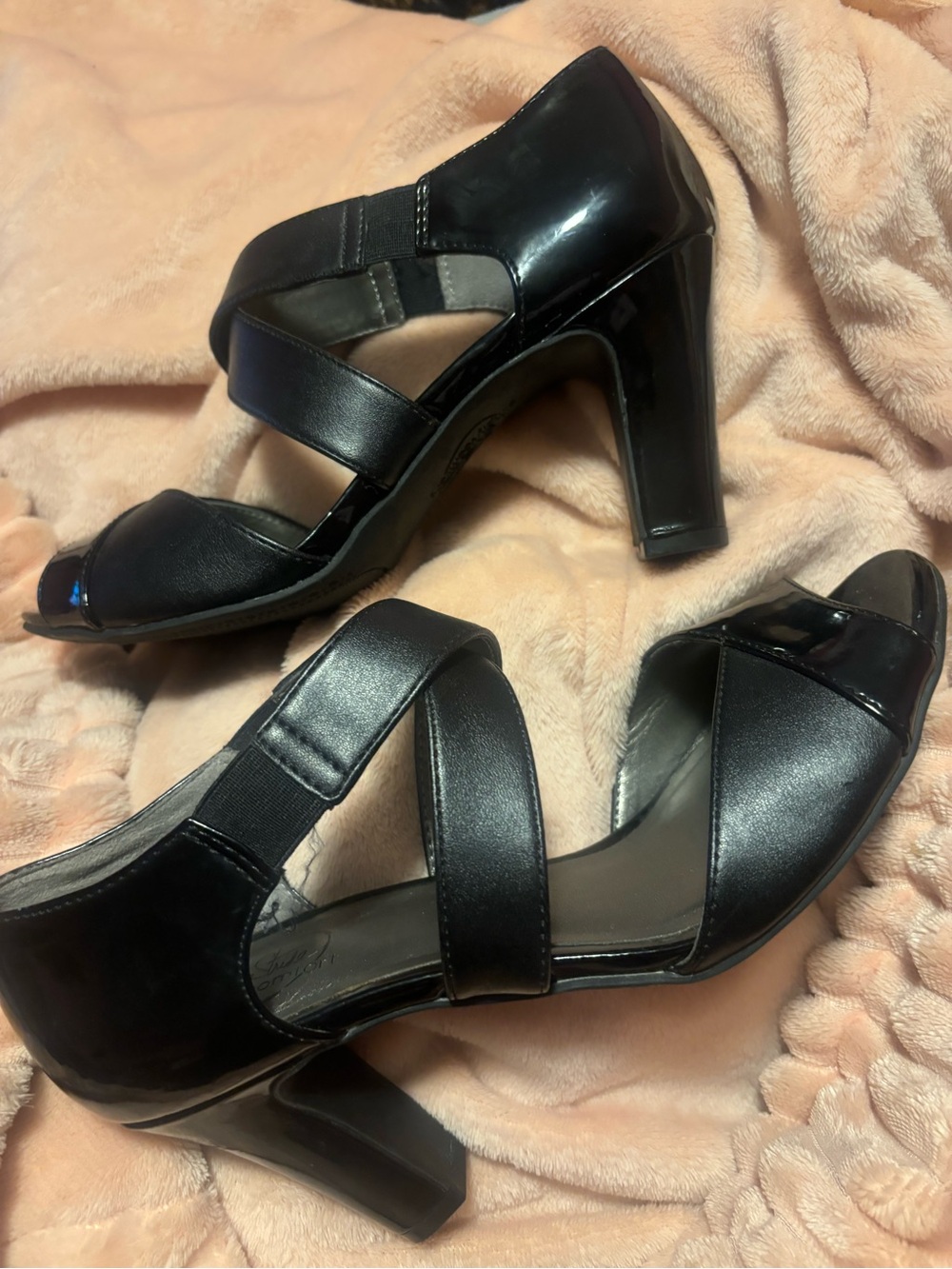 Life Stride Black Strappy Block Heel Sandals